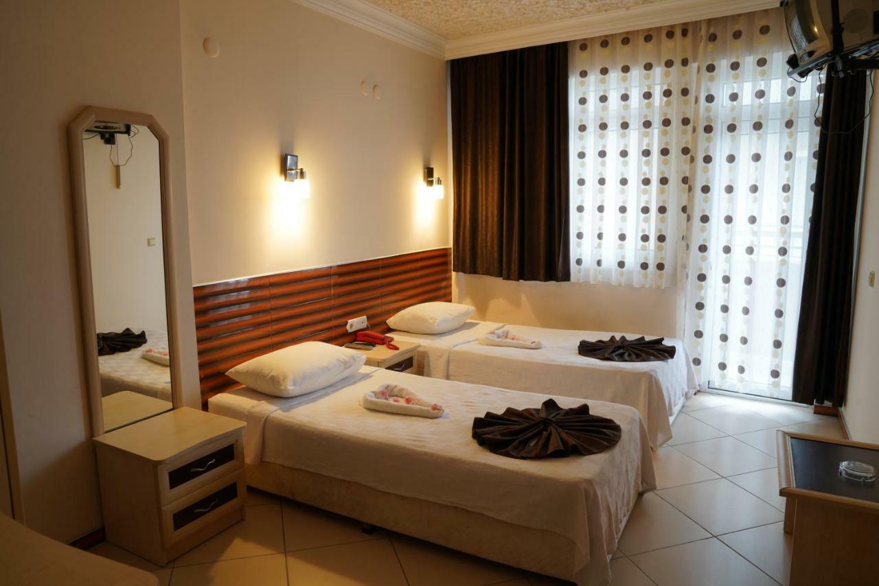 Destino Hotel 2*